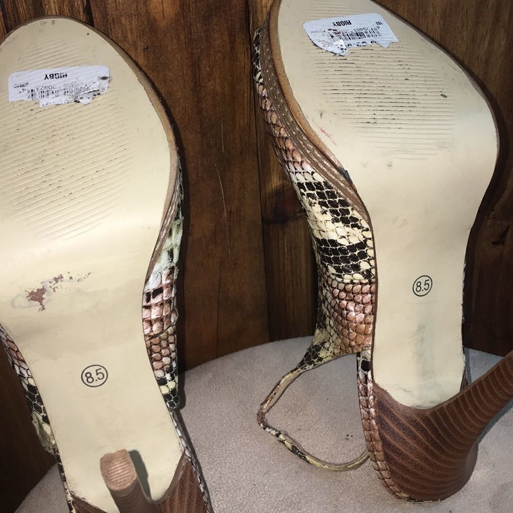 Ladies Two Lips Python Pumps - image 11